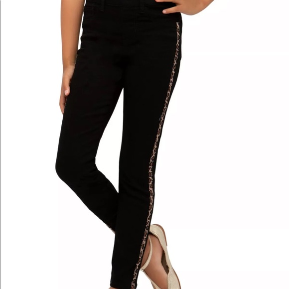 Wonder Nation | Girls Black Leopard Print Side Stripe Pull-on Jegging Jeans - Picture 3 of 4
